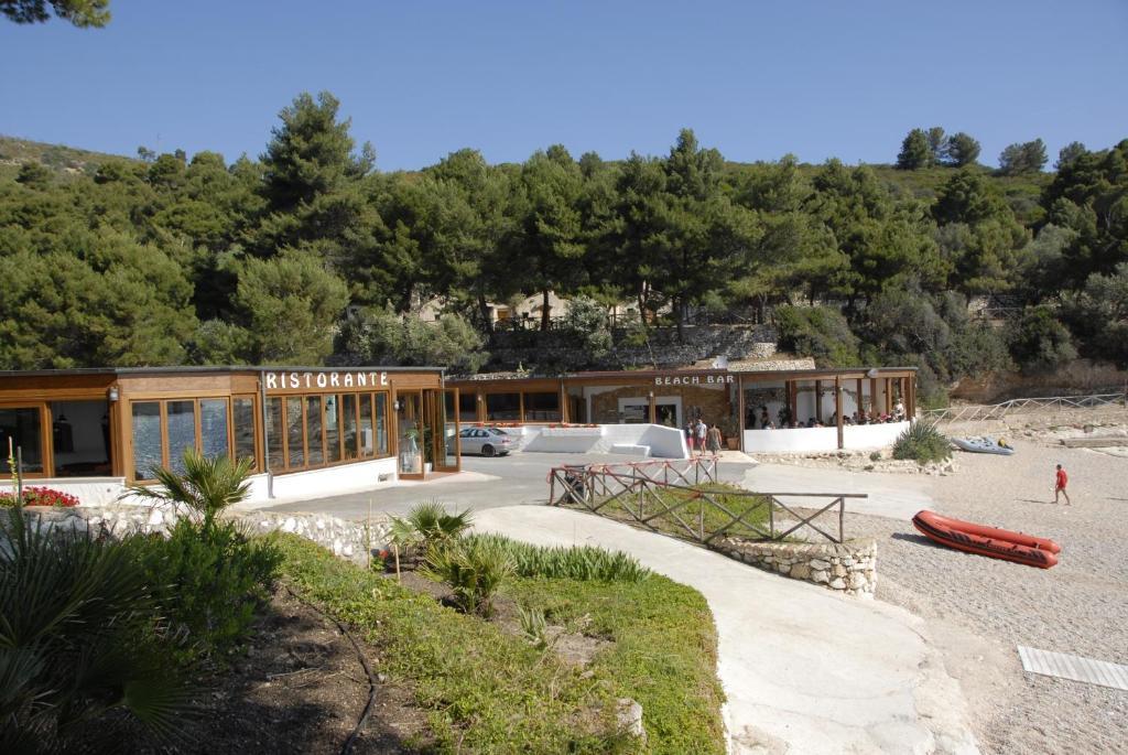 Baia Di Campi Hotel Vieste Exterior photo
