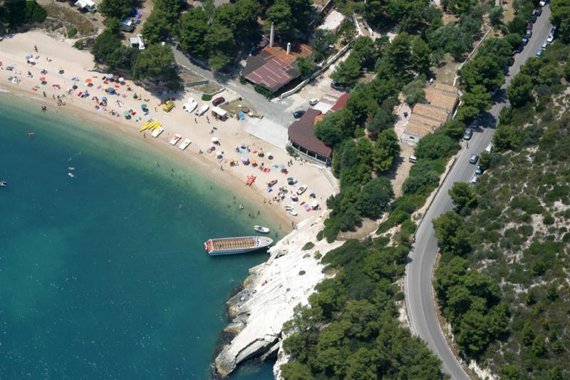 Baia Di Campi Hotel Vieste Exterior photo